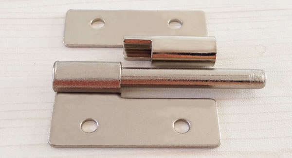 預(yù)防不銹鋼合頁被鎖死的注意事項(xiàng)