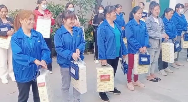 感恩女神節(jié)，所遇即美好|廣有五金&東莞合頁(yè)