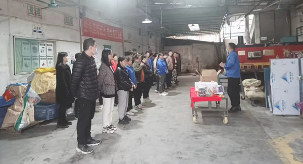 用心去孝敬，用愛去感恩--孝心無疆，愛滿廣有|廣有五金&東莞合頁(yè)