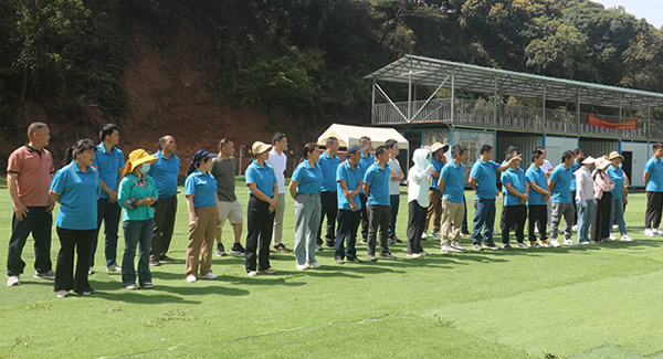 以心為塔，聚力成峰——記劉總在團(tuán)建中彰顯的領(lǐng)袖之光|廣有五金&東莞合頁